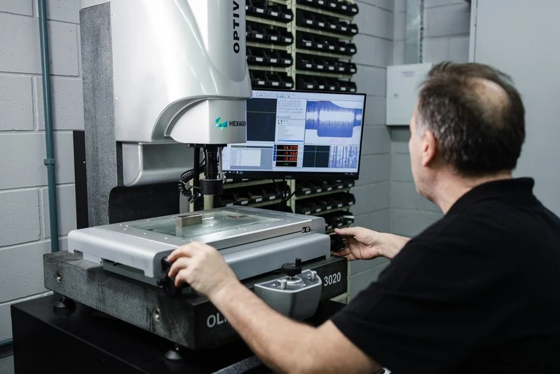 Projetor óptico do Laboratório de Metrologia